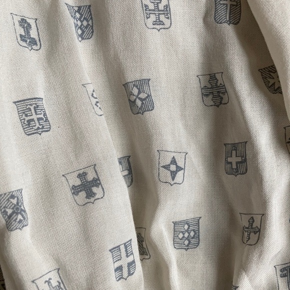 Gentle Fawn Ruffle Dress with Pattern - Picture 5 of 12